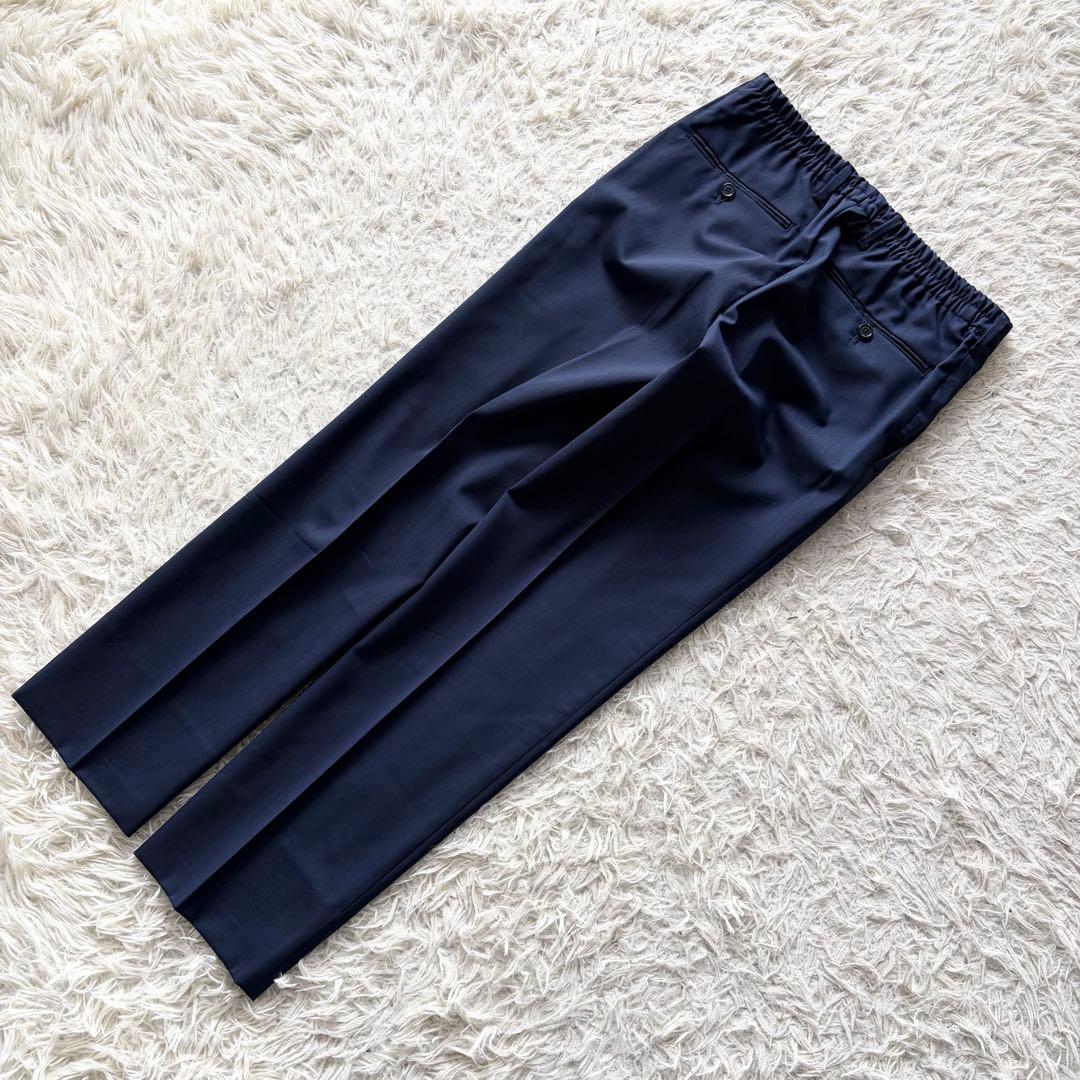 <極美品>LARDINI easy wear 新ロゴ ネイビー ウールスーツ44