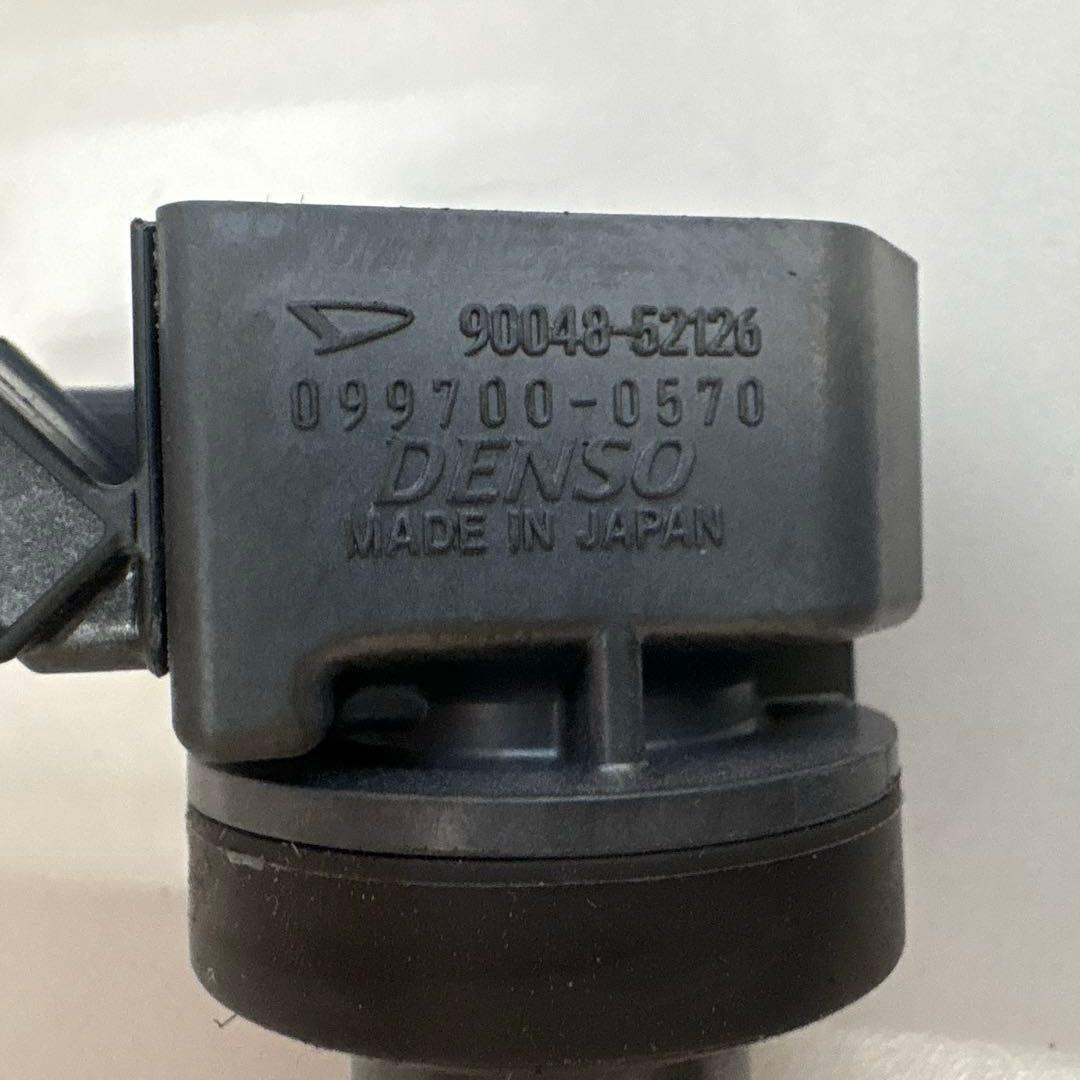 ダイハツ　純正イグニッションコイル &プラグ　90048-52126 3個セット