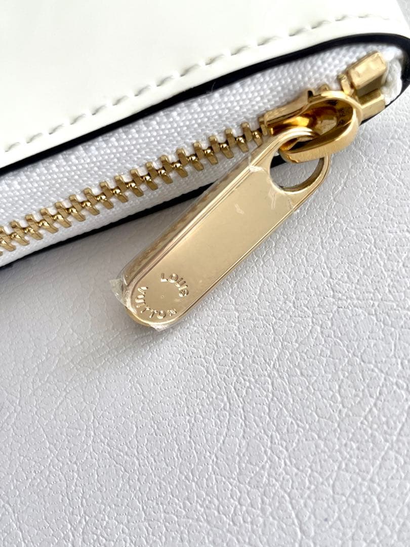 【新品未使用品】ルイヴィトン ヴェルニ ジッピーパース