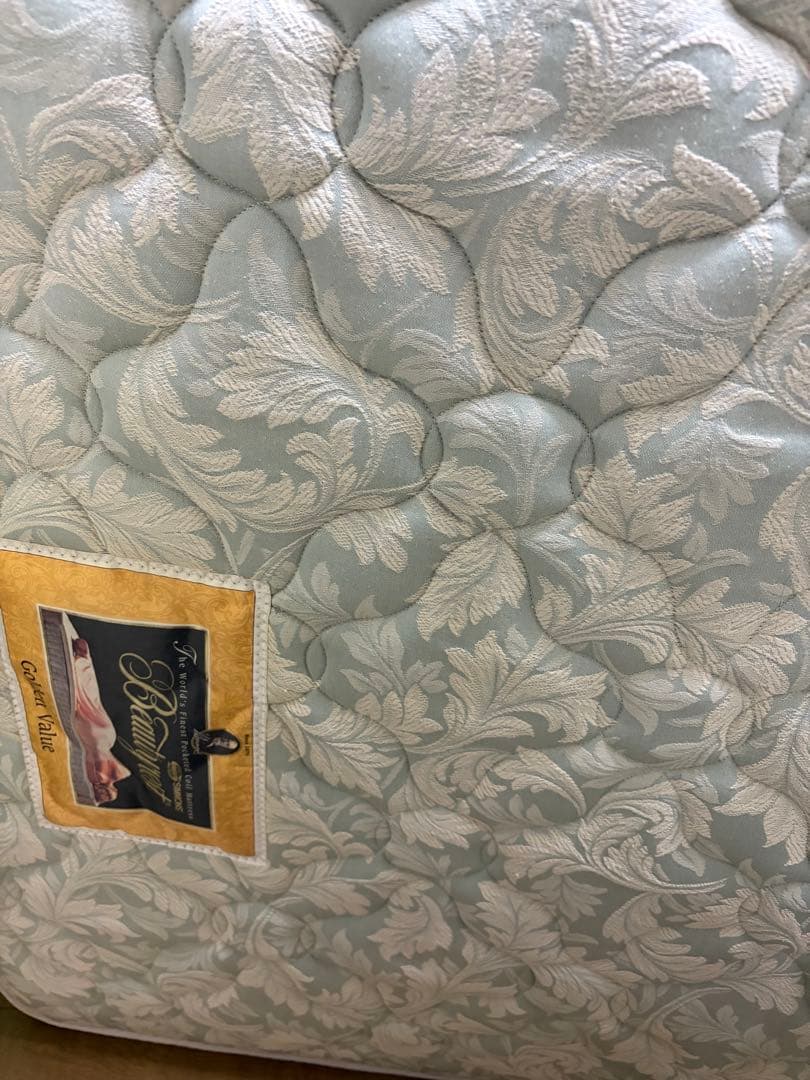 シモンズ　埼玉引取可　シングルベッド&マットレス　ゴールデンバリュー