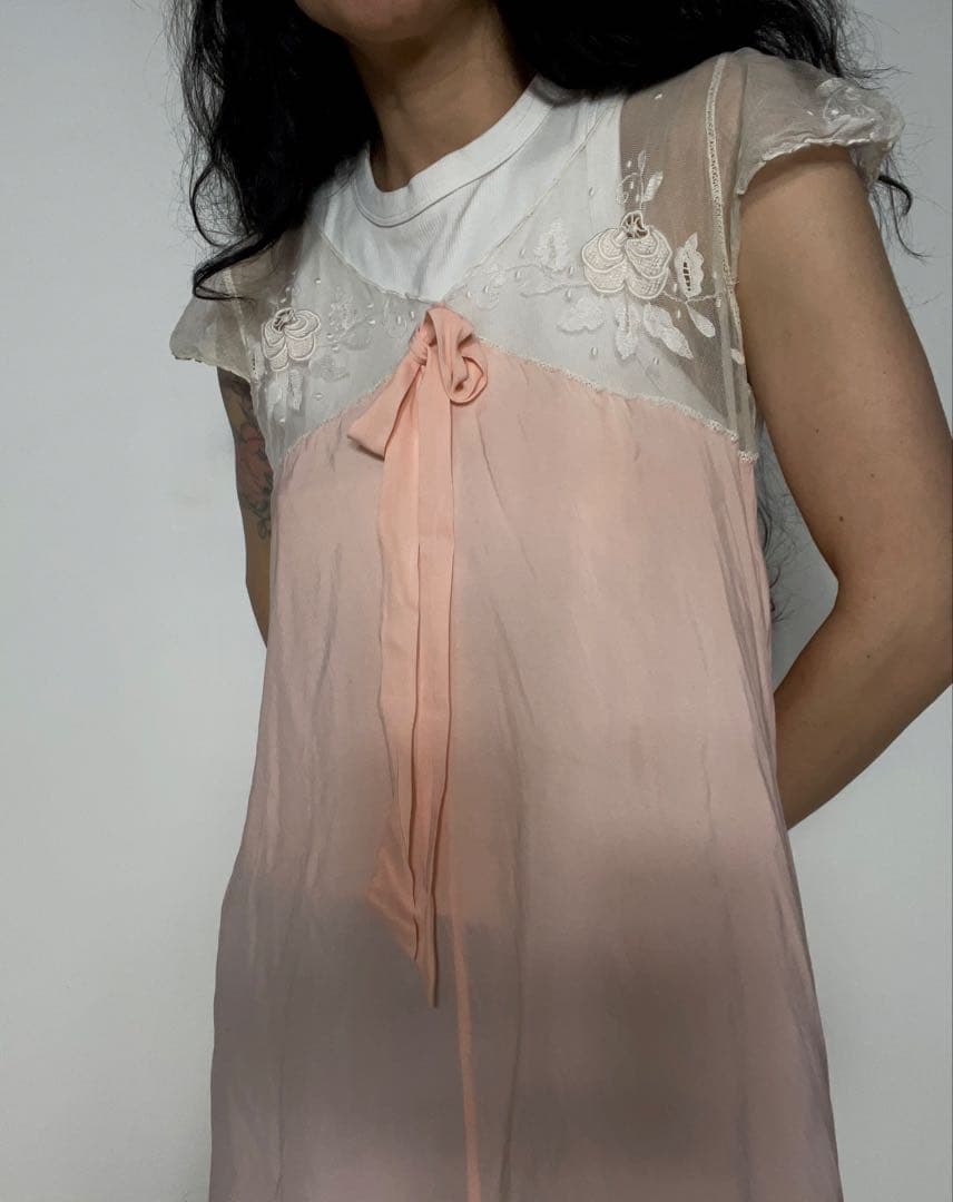 1930年代 フランス製 ヴィンテージ ピンク スリップドレス 刺繍入り