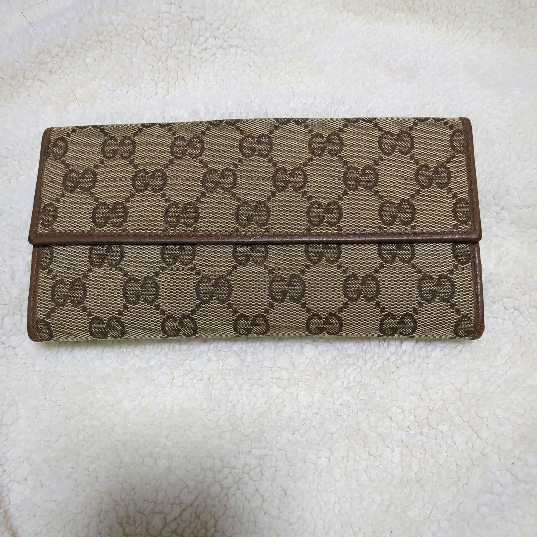 GUCCIの長財布