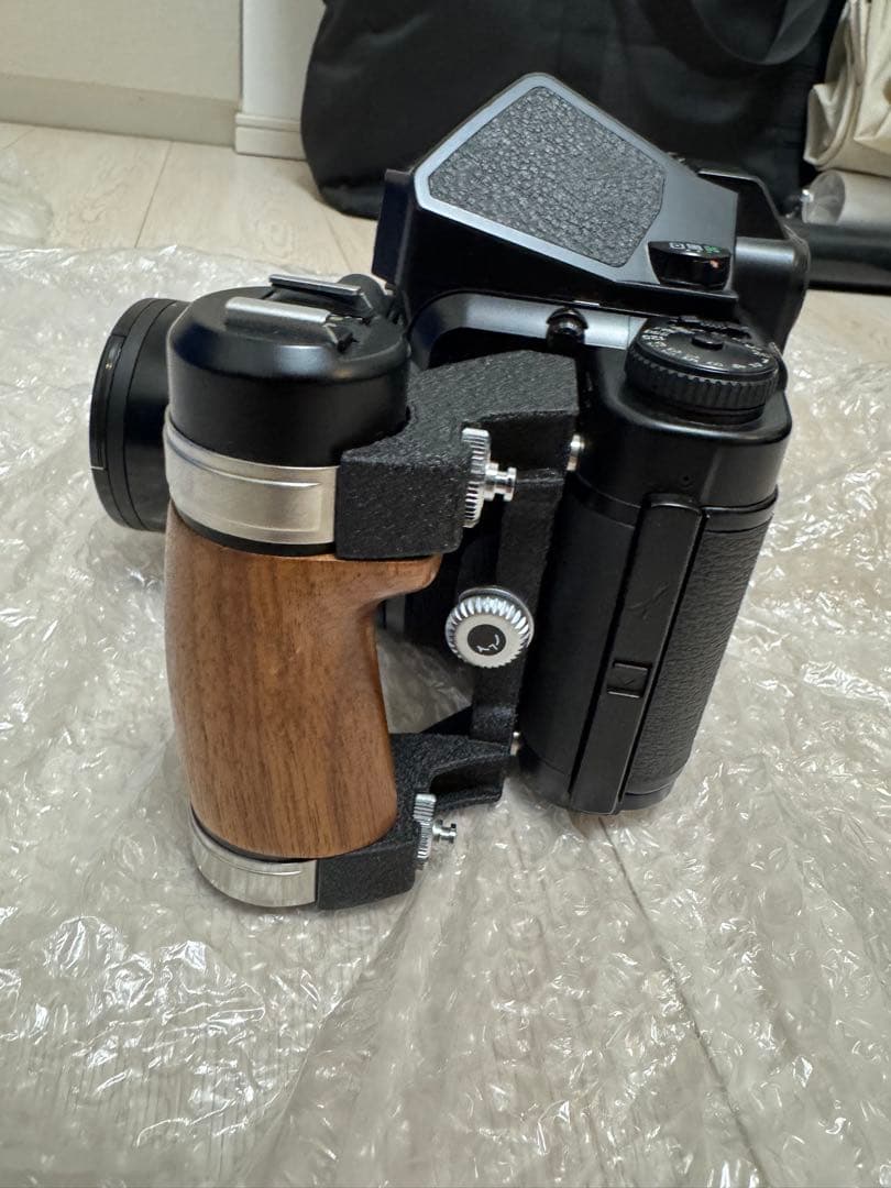PENTAX67Ⅱ 中判フィルムカメラ 木製グリップ、レンズ２本付き