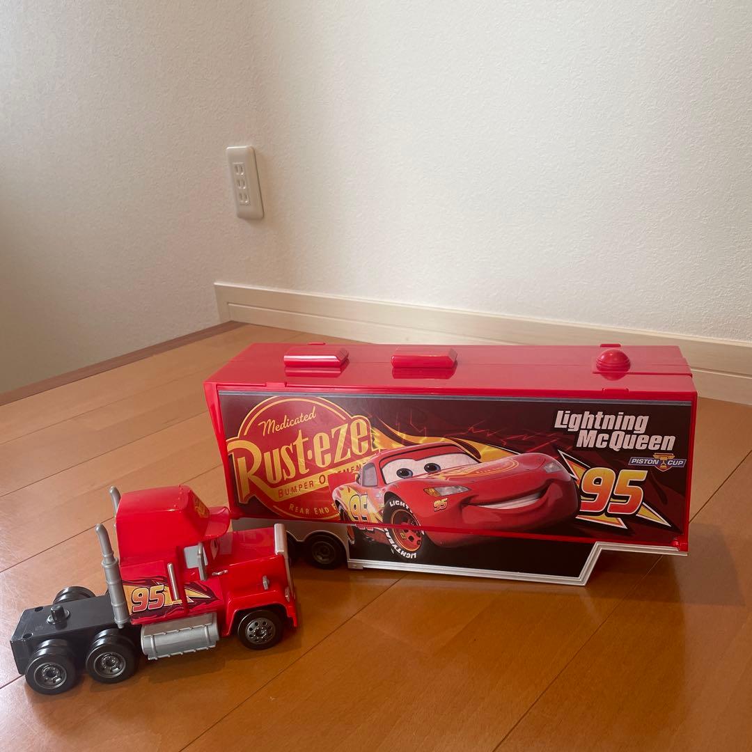 カーズトミカ　たくさんのせよう！大きなマック