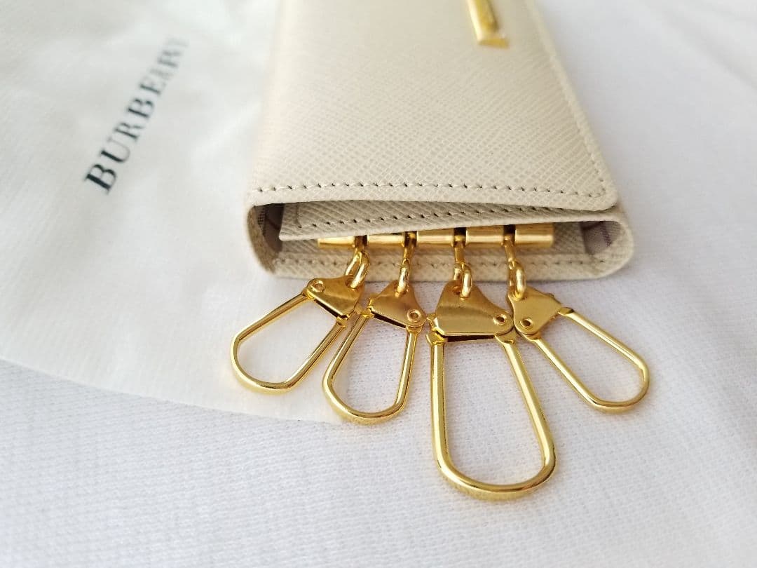 バーバリーキーケース 新品未使用箱付 美品ベージュ×ベージュ ノバチェック本革