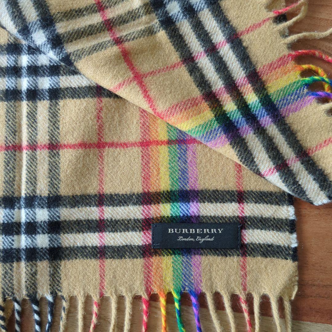 まとめ買い値引き頑張ります　BURBERRY マフラー ベージュレインボー