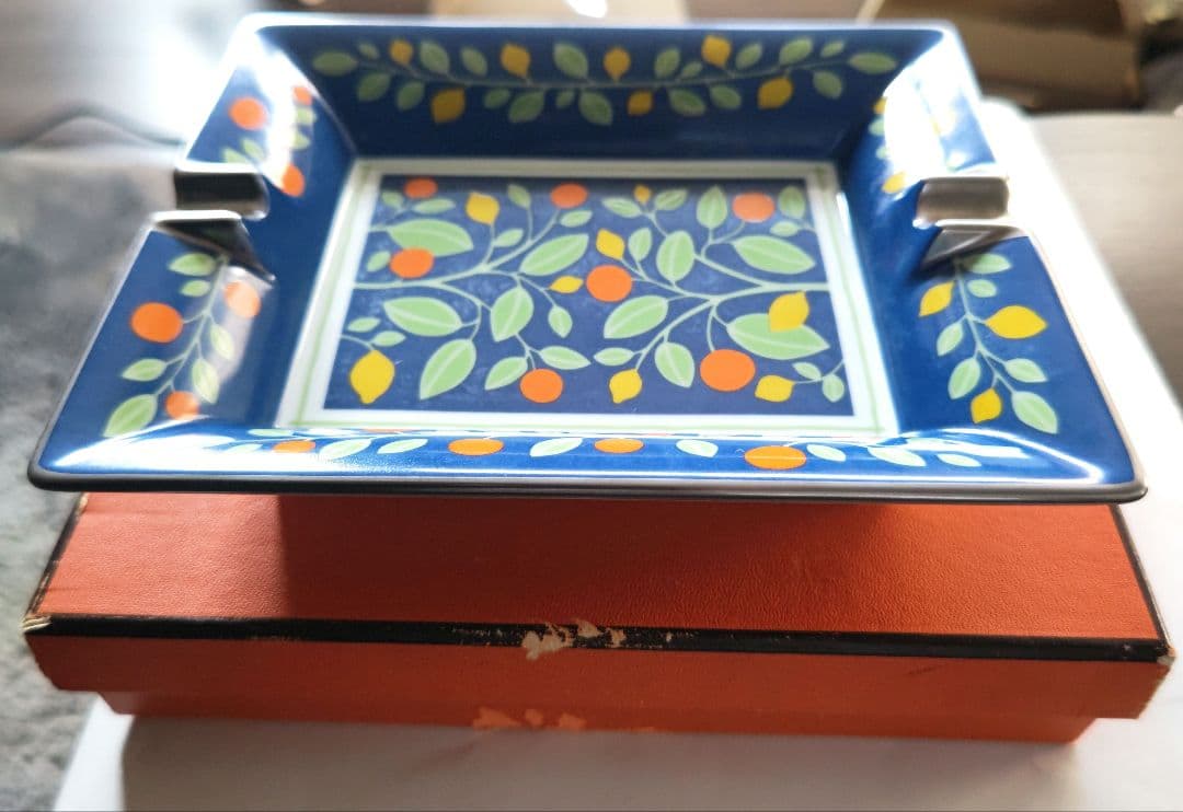 HERMÈS フルーツデザイン 置き型灰皿