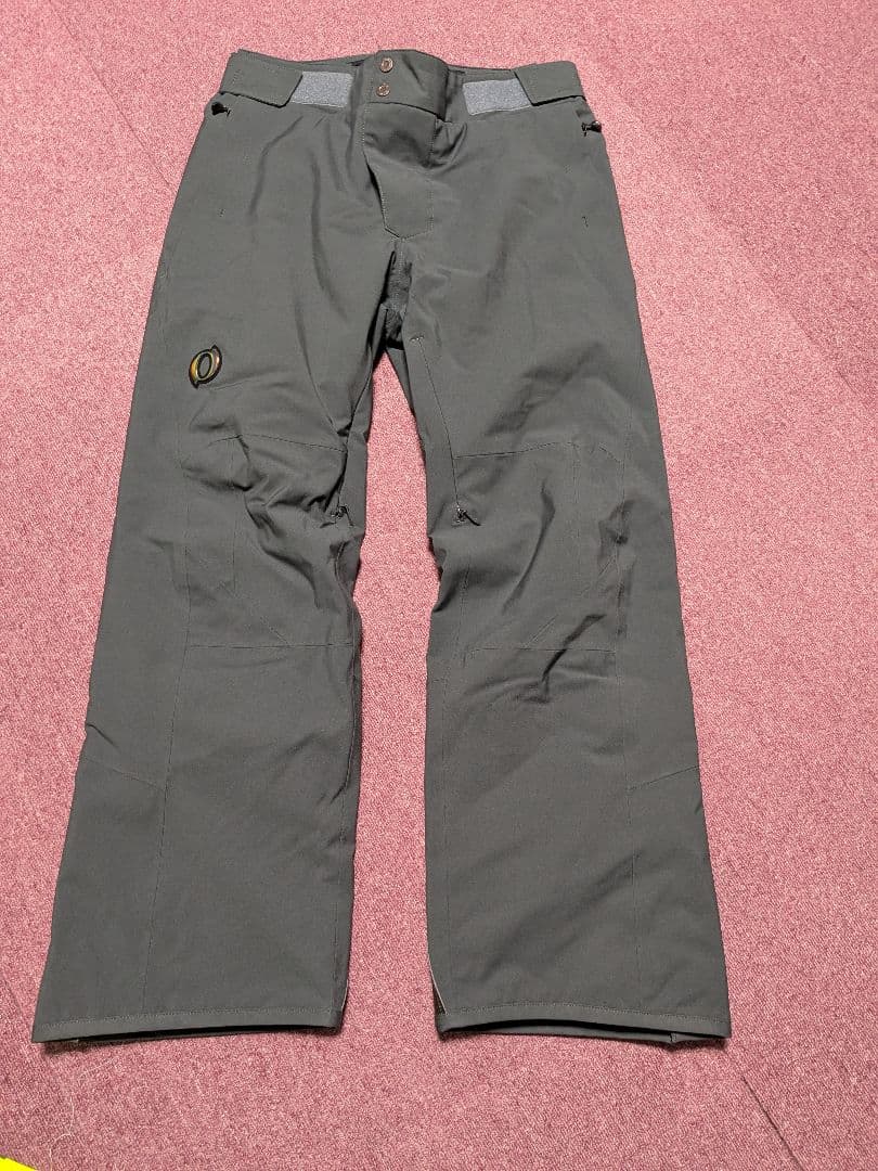 ゴ*太様 25-26モデル　オンヨネ デモ選手　ウェア　Mサイズ