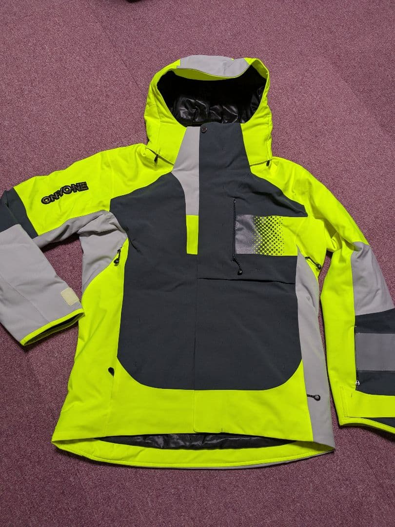 ゴ*太様 25-26モデル　オンヨネ デモ選手　ウェア　Mサイズ