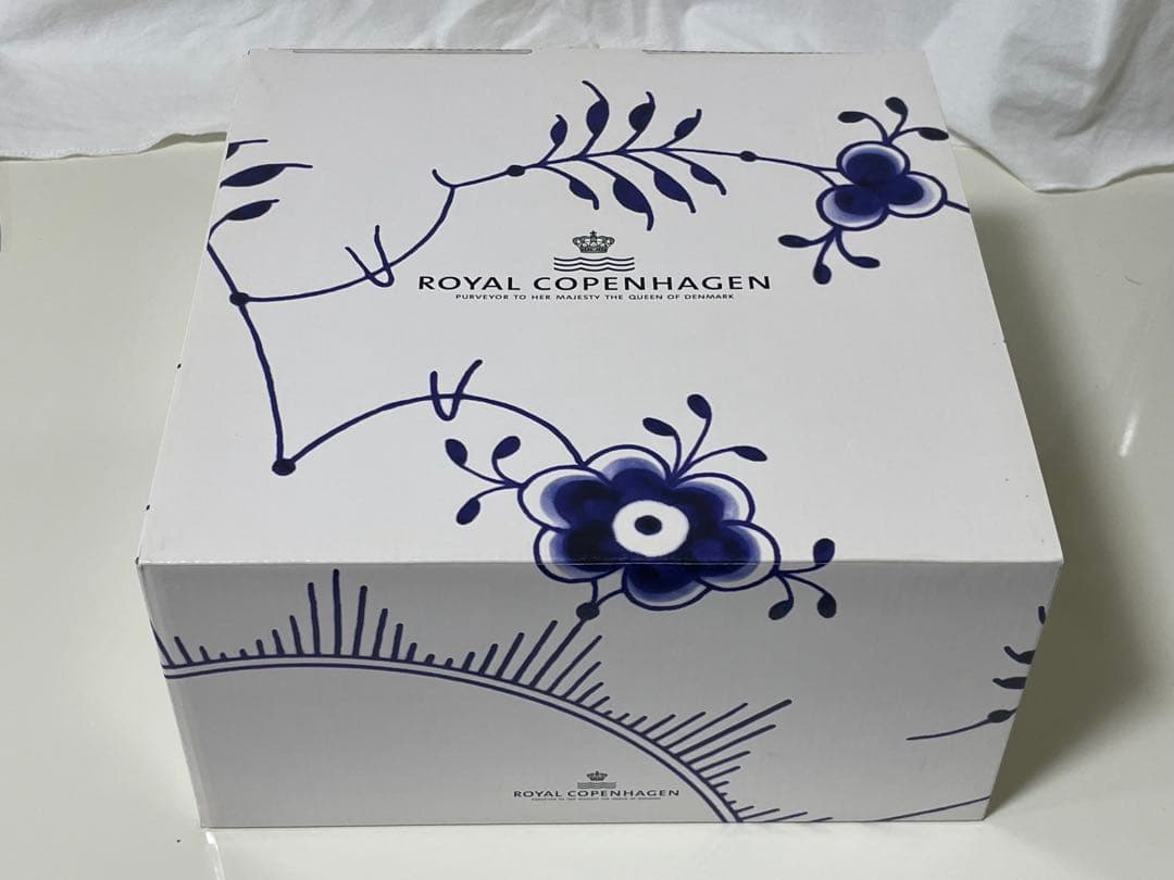 ロイヤルコペンハーゲン ブルーフルーテッド メガ ボウル 21cm純正箱付