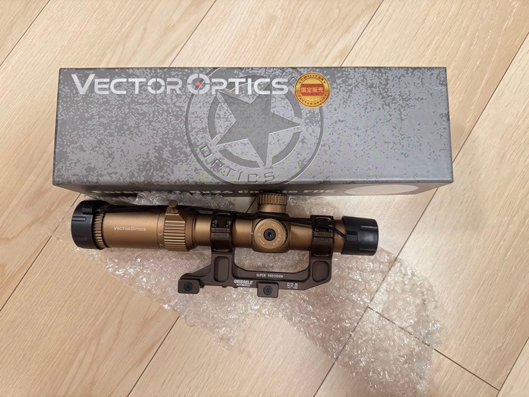 個人装備 Vector Optics 1.5-6x24 Coyote FDE