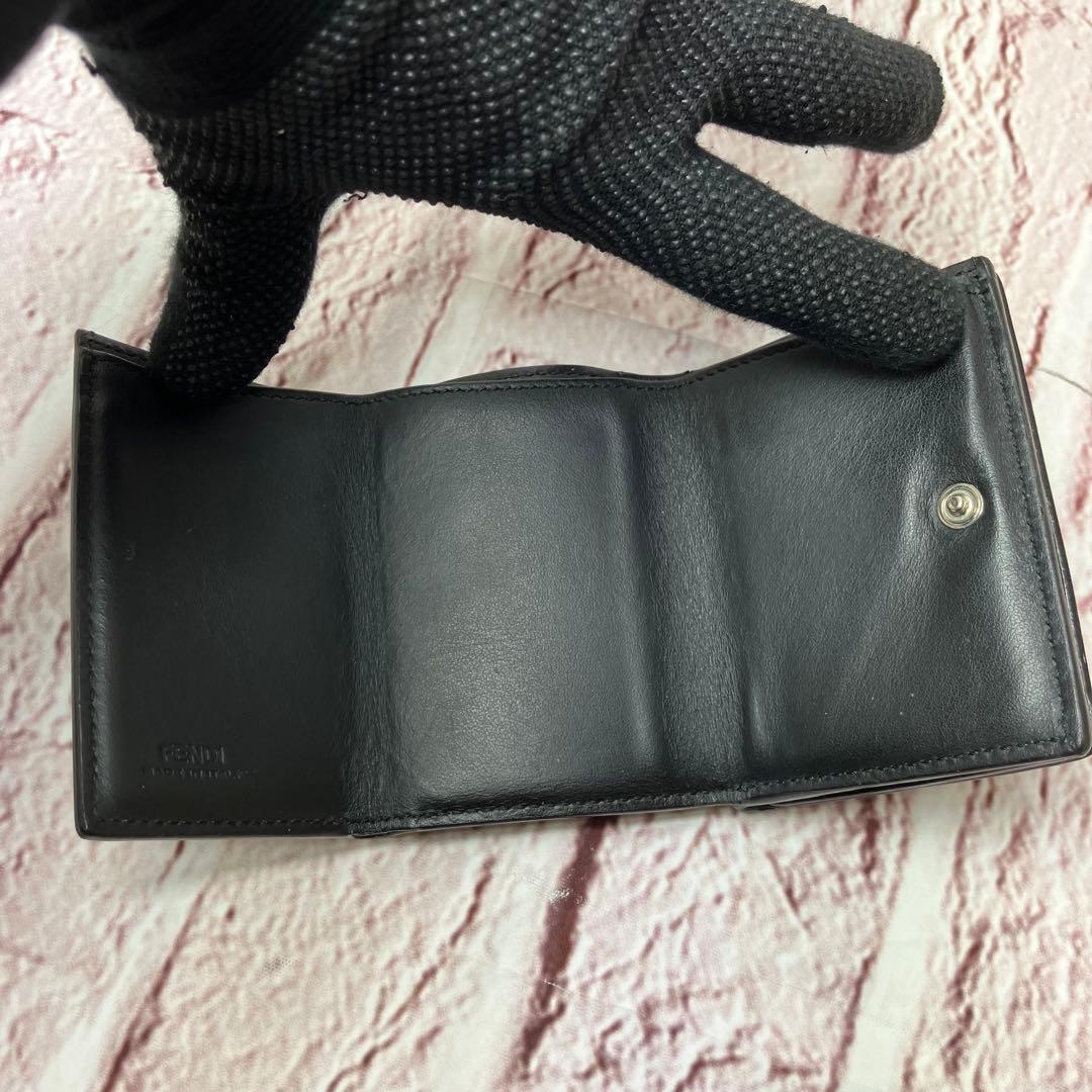 美品✨FENDIモンスター バグズアイ 三つ折り財布 ブラック 本革 レザー