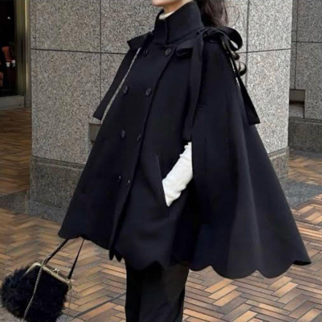 Bibiy. ブラック ケープコート CAPE BLACK リボン付き