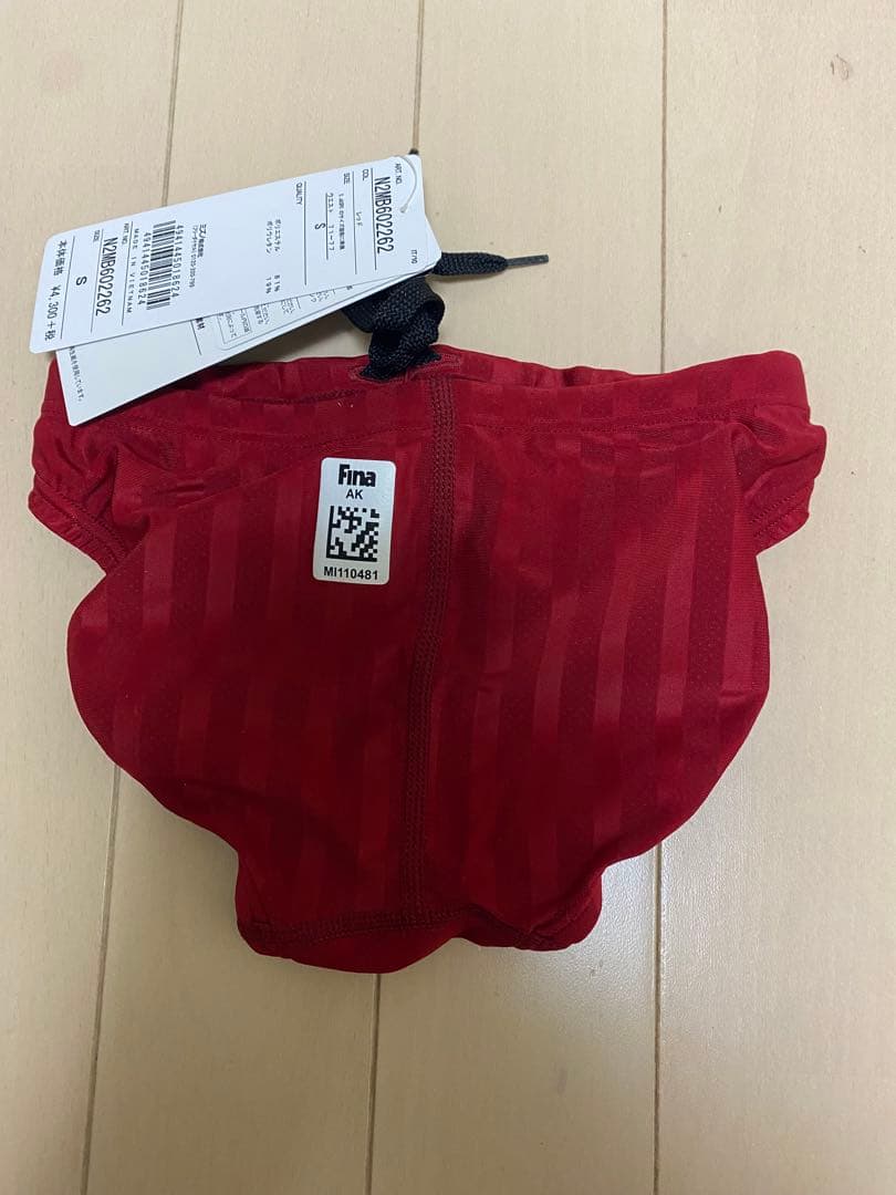 ストリームアクセラ　Mizuno 競泳水着 Fina認証 S レッド