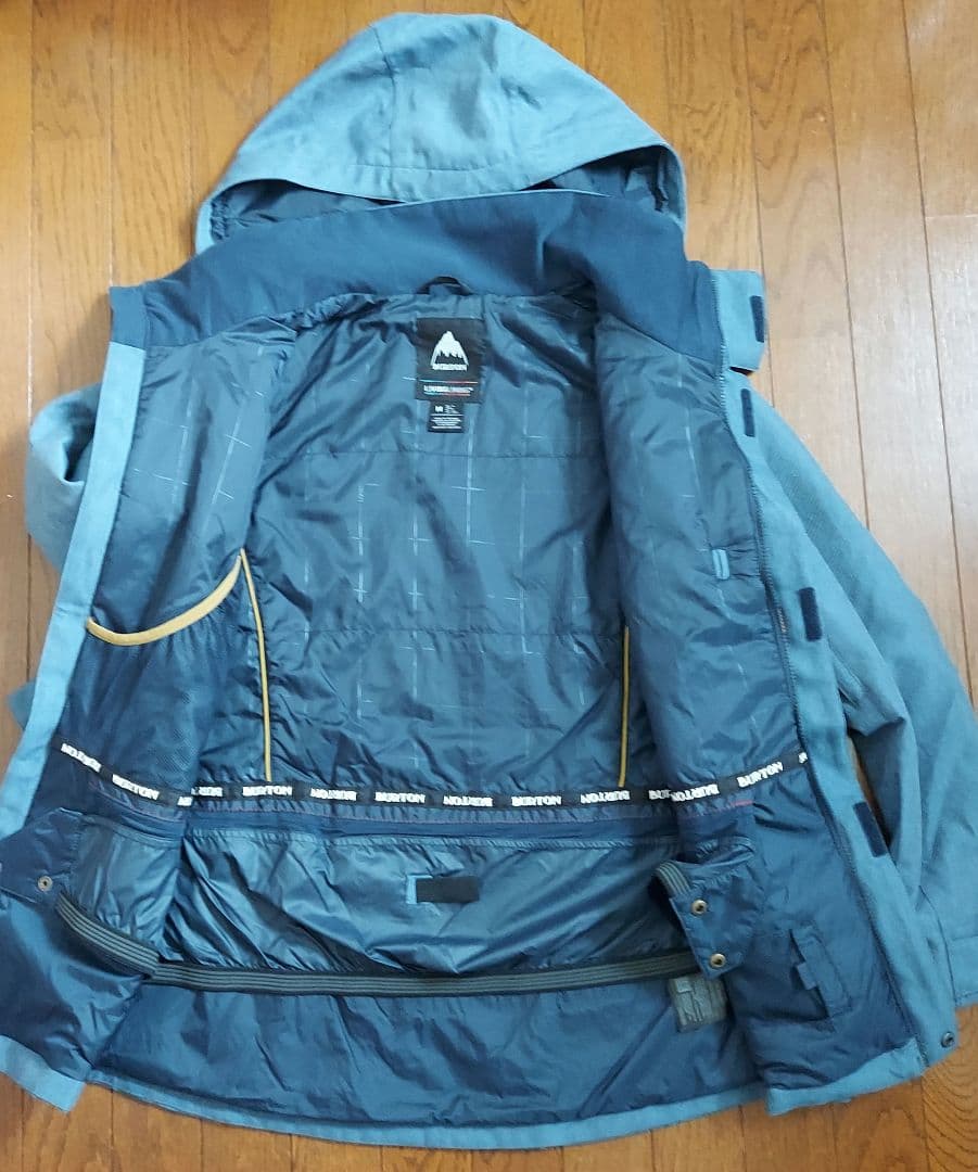 Burton スノーボードウェア Mサイズ上下セットパスケース付き 水色