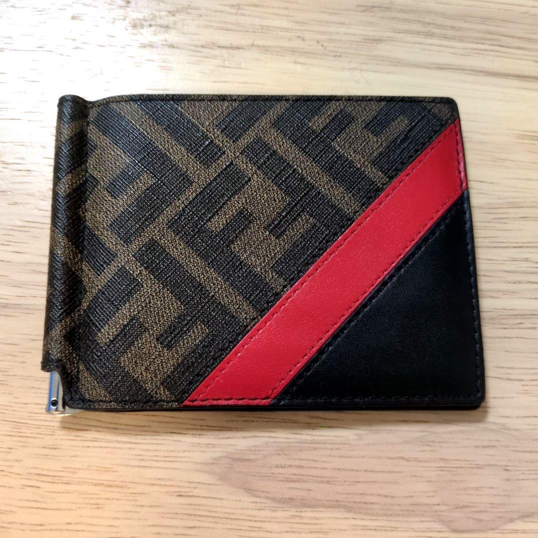 FENDI　マネークリップ 　二つ折り財布