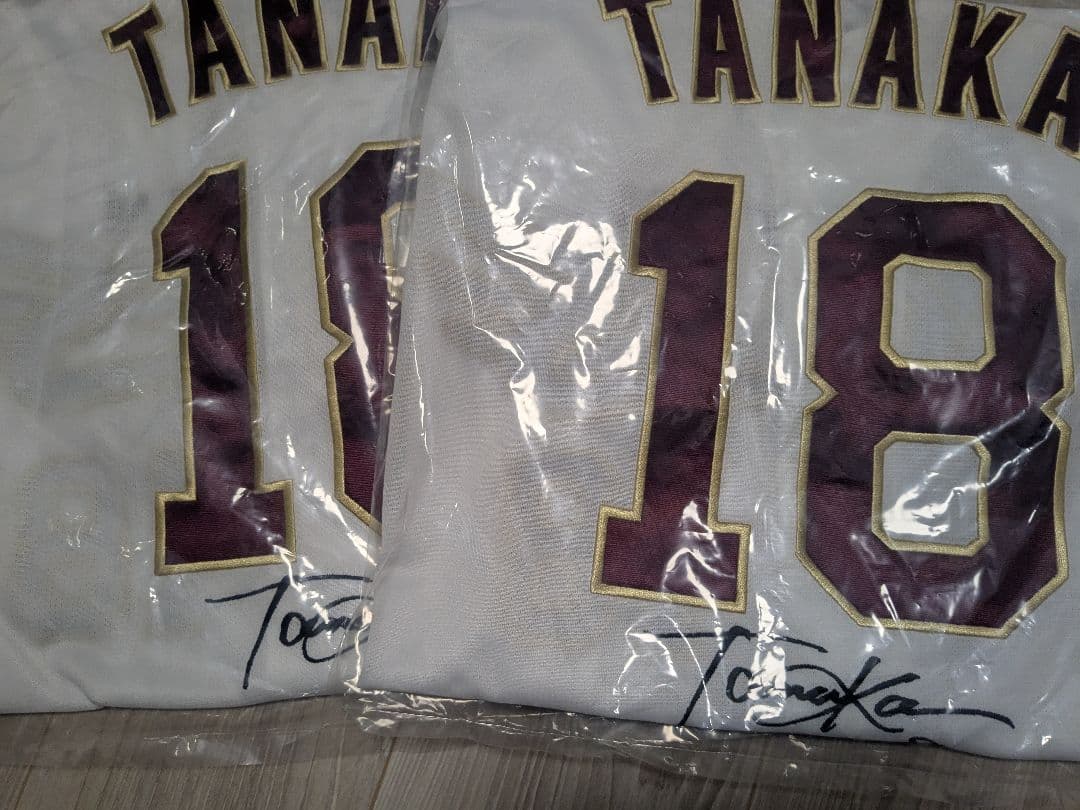 田中将大　開幕戦記念ユニフォームセット LサイズとMサイズの2セット