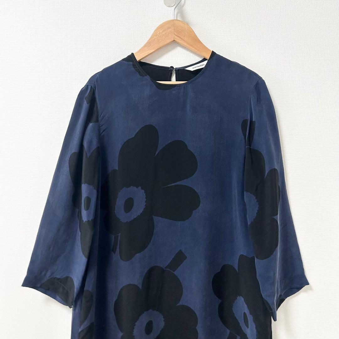 マリメッコ　花柄ワンピース　ウニッコ　ネイビー　　レーヨン　36