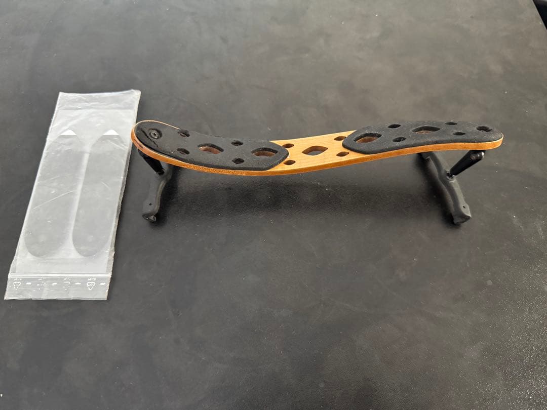 【高級】バイオリン用肩当て　コルフカーレスト【中古】