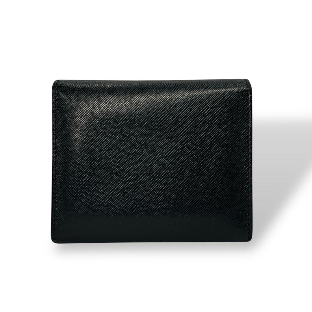 もち様　プラダ　三つ折り財布　コンパクトウォレット　三角ロゴ　サフィアーノレザー