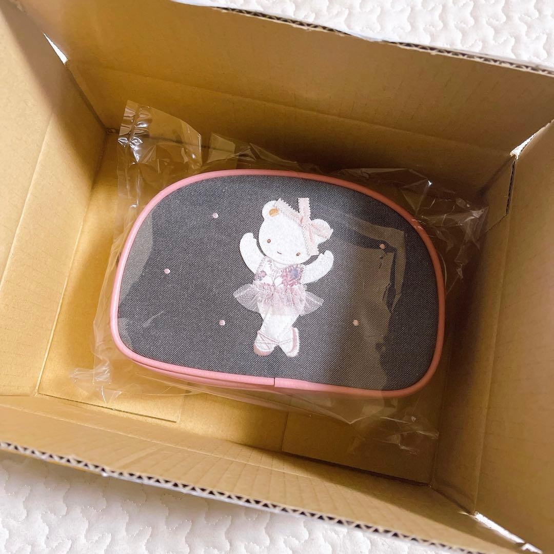 stina × familiar スティナ ファミリア ポーチ