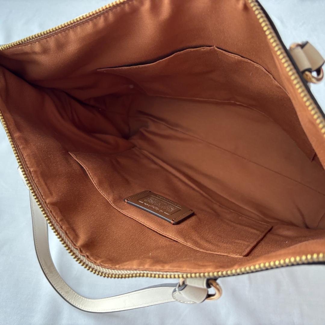 美品 COACH コーチ トートバッグ PVC 上品コーデ ベージュ/ホワイト