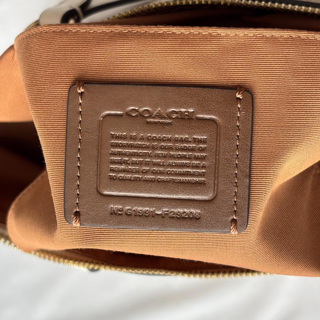 美品 COACH コーチ トートバッグ PVC 上品コーデ ベージュ/ホワイト