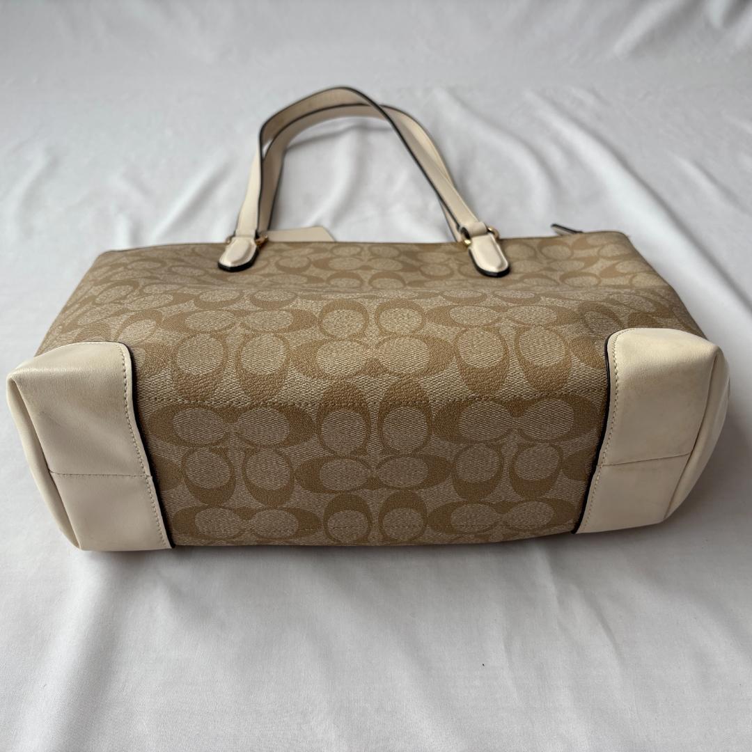 美品 COACH コーチ トートバッグ PVC 上品コーデ ベージュ/ホワイト