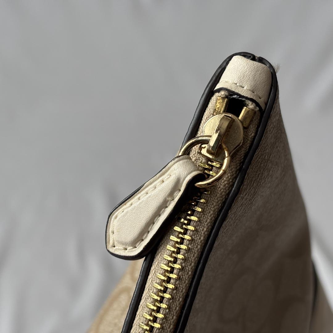 美品 COACH コーチ トートバッグ PVC 上品コーデ ベージュ/ホワイト