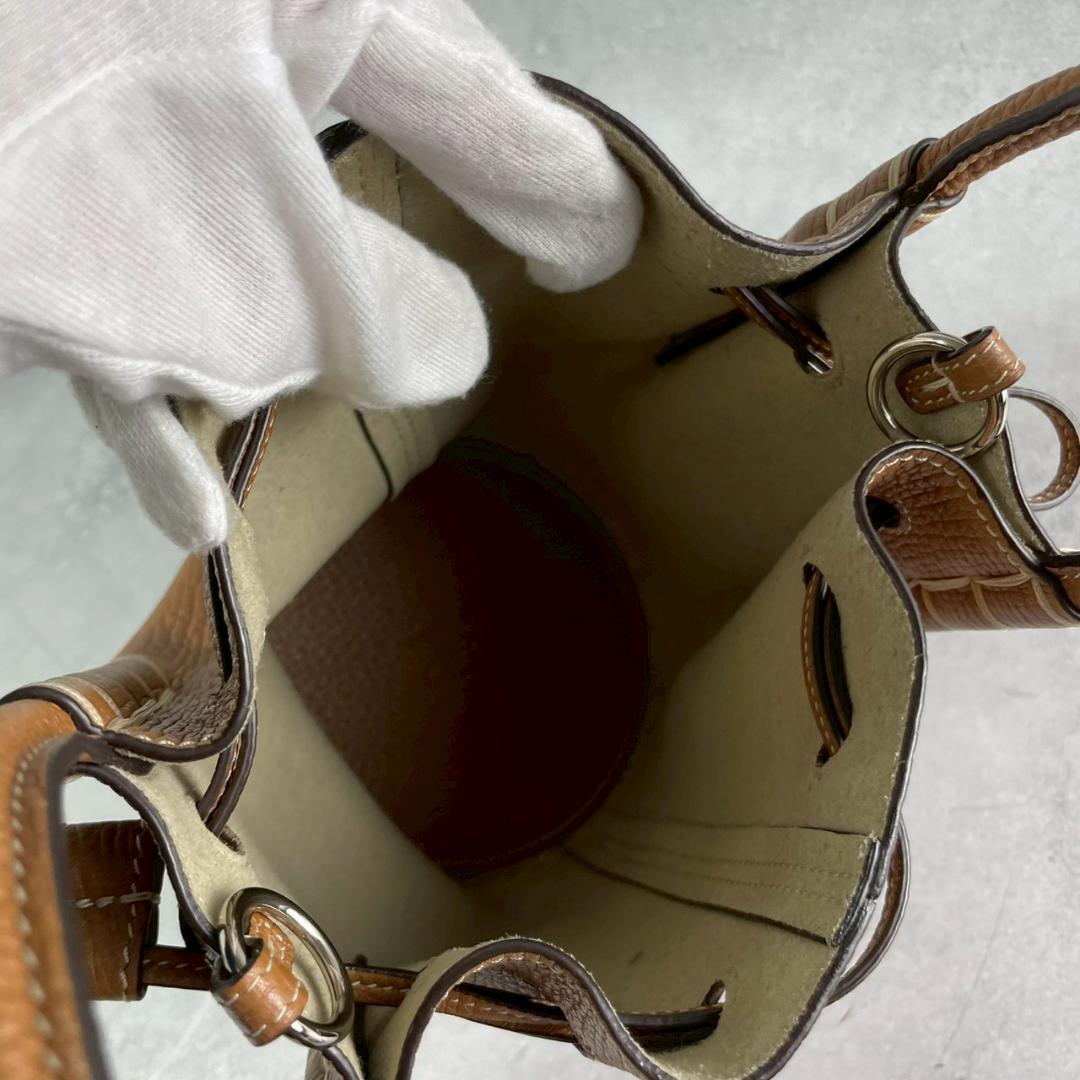 【お値下げ済】極美品✨TOD's マイクロバケット ショルダーバッグ バルーン