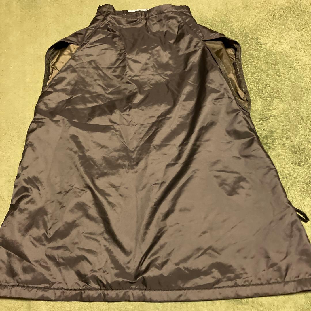 ダークビッケンバーグ　ナイロンベスト　ベルトは付属しておりたせん。防寒