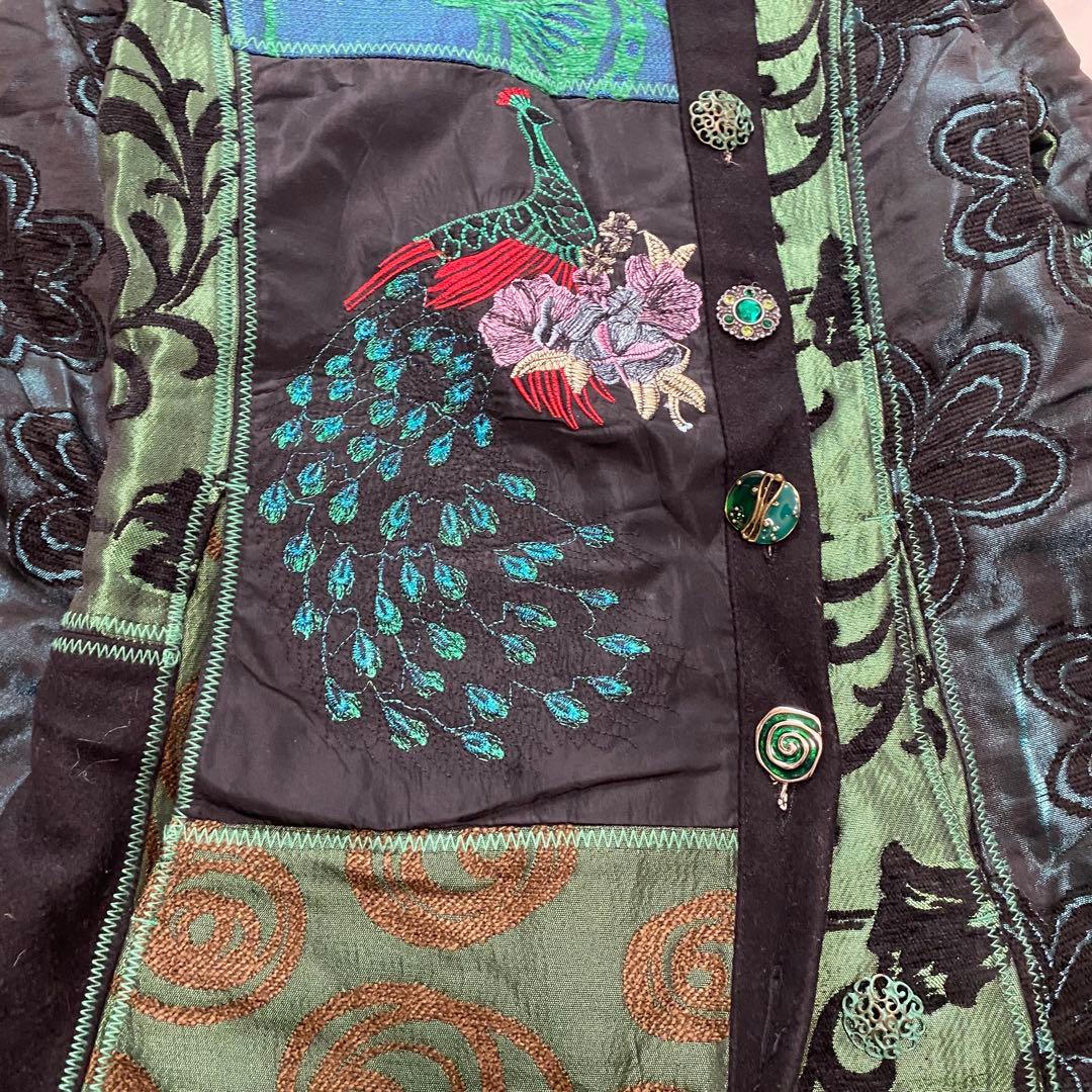 Desigual 総柄　異素材切り替え　ステンカラーコート　飾りボタン