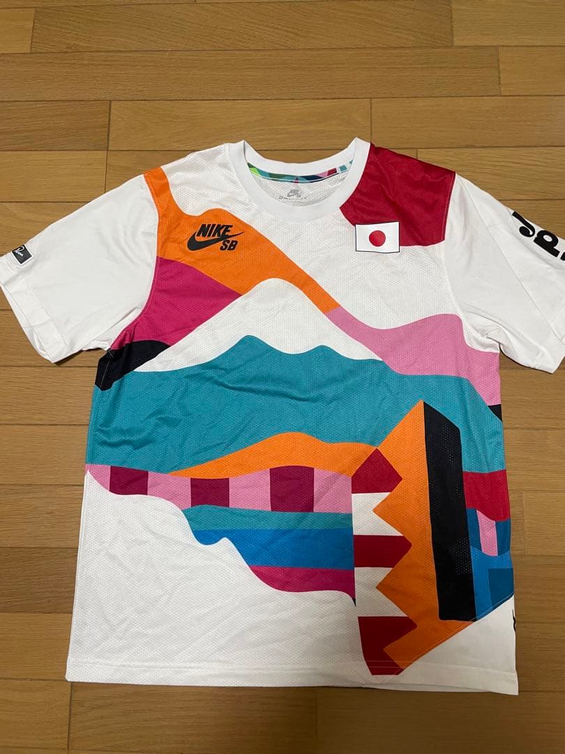 スケートボード Nike SB Parra Japan Tee