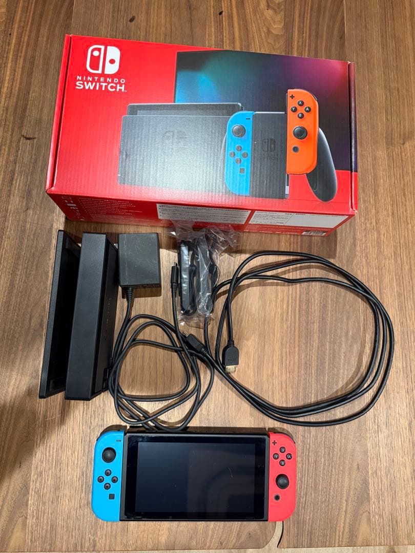 Nintendo Switch 本体 青/赤 Joy-Con 箱付き