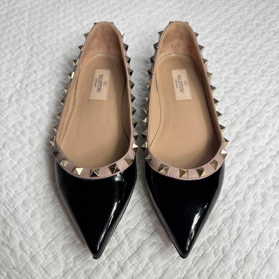 VALENTINO GARAVANI ロックスタッズフラットシューズ 黒