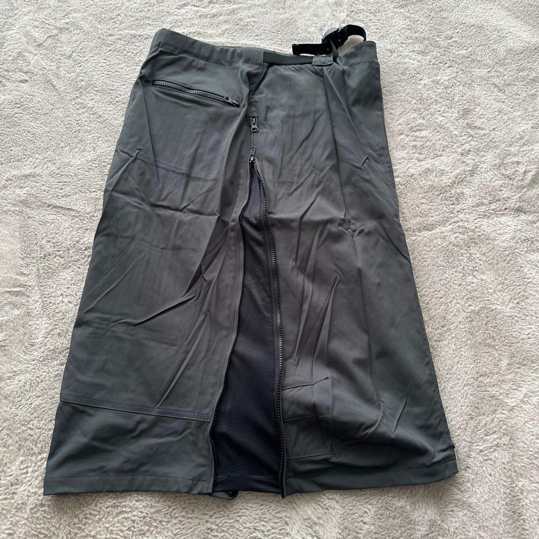 パンツ GR10K ARC SKIRT 48 ASFALT GREY