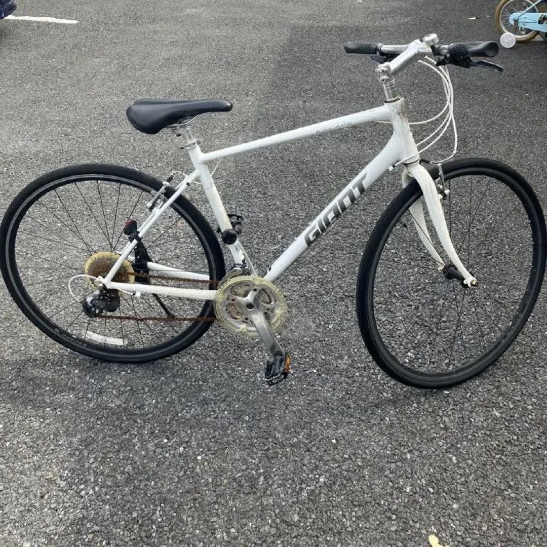 Giant ホワイト クロスバイク ジャンク品