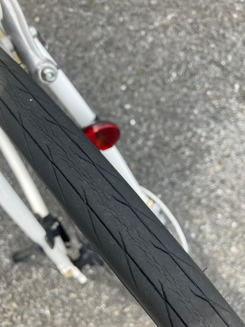 Giant ホワイト クロスバイク ジャンク品