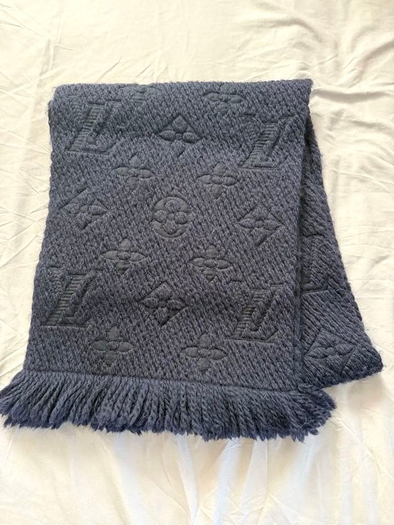 Louis Vuitton ネイビー マフラー