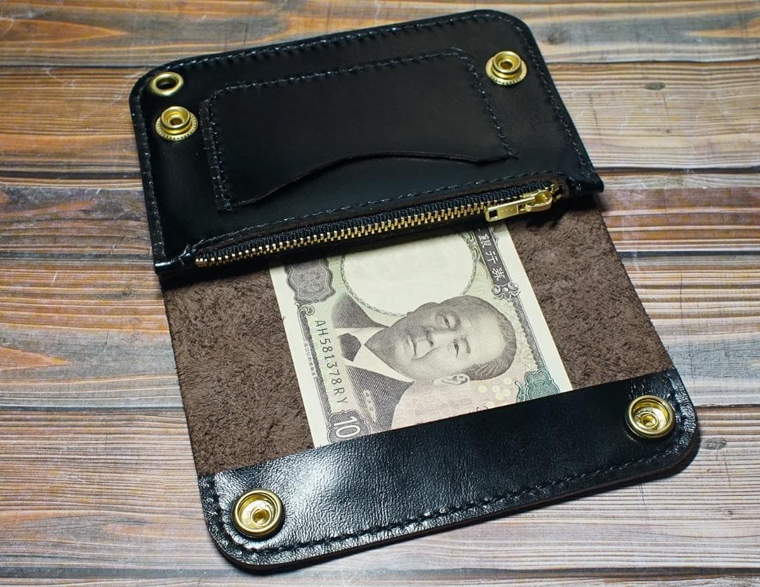 ミドルトラッカーウォレット 三層　馬革 茶芯ブラック　真鍮 トラッカーウォレット