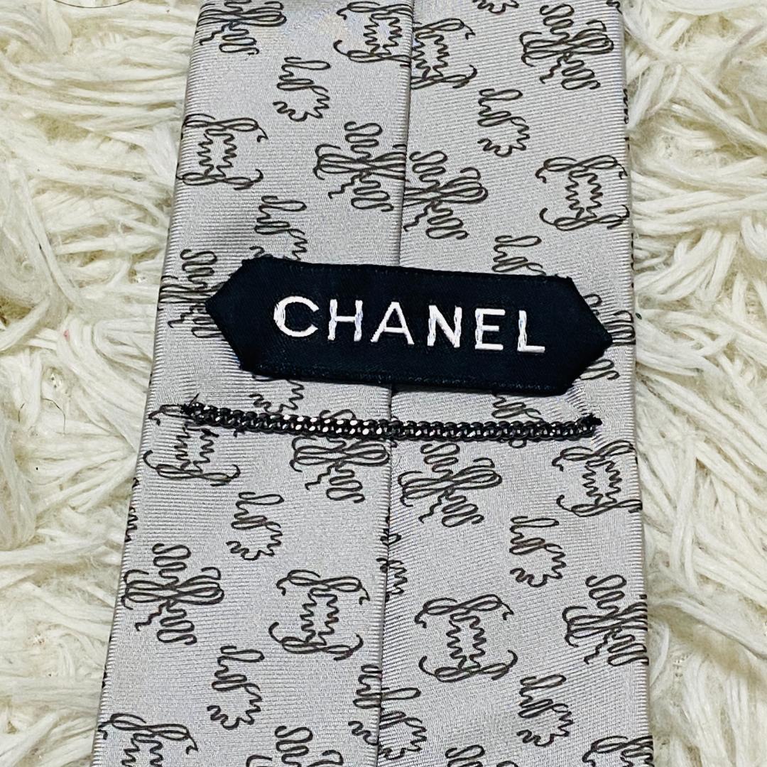 【未使用級】シャネル CHANEL ネクタイ ロゴ ココマーク シルク シルバー