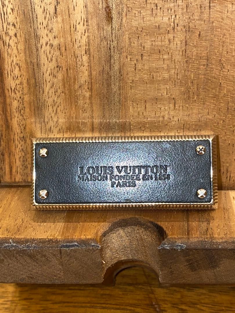 Louis Vuitton ルイヴィトン　ブラックレザーマネークリップ