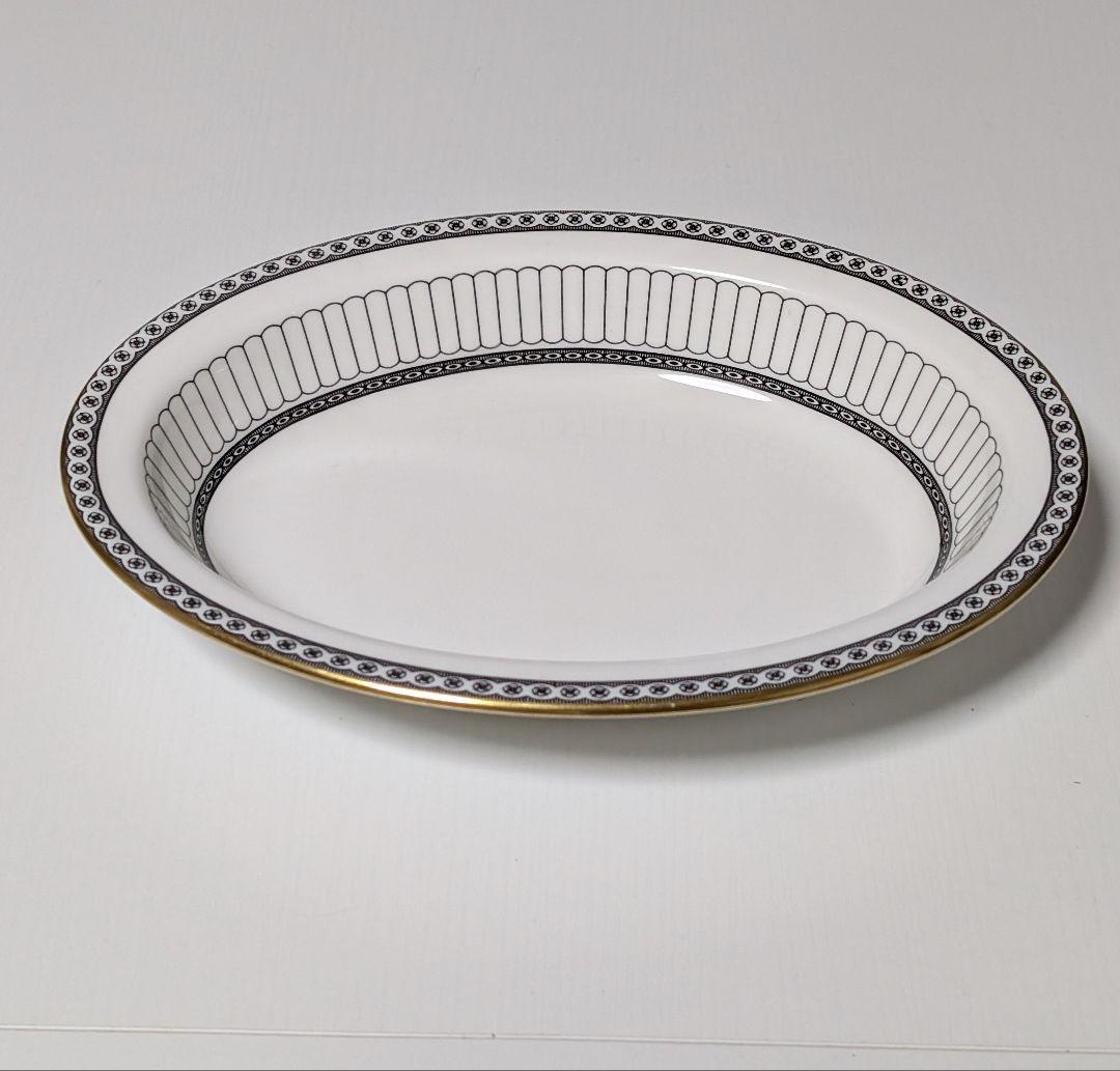 ウェッジウッド コロネード Colonnade オバール型深皿 25cm
