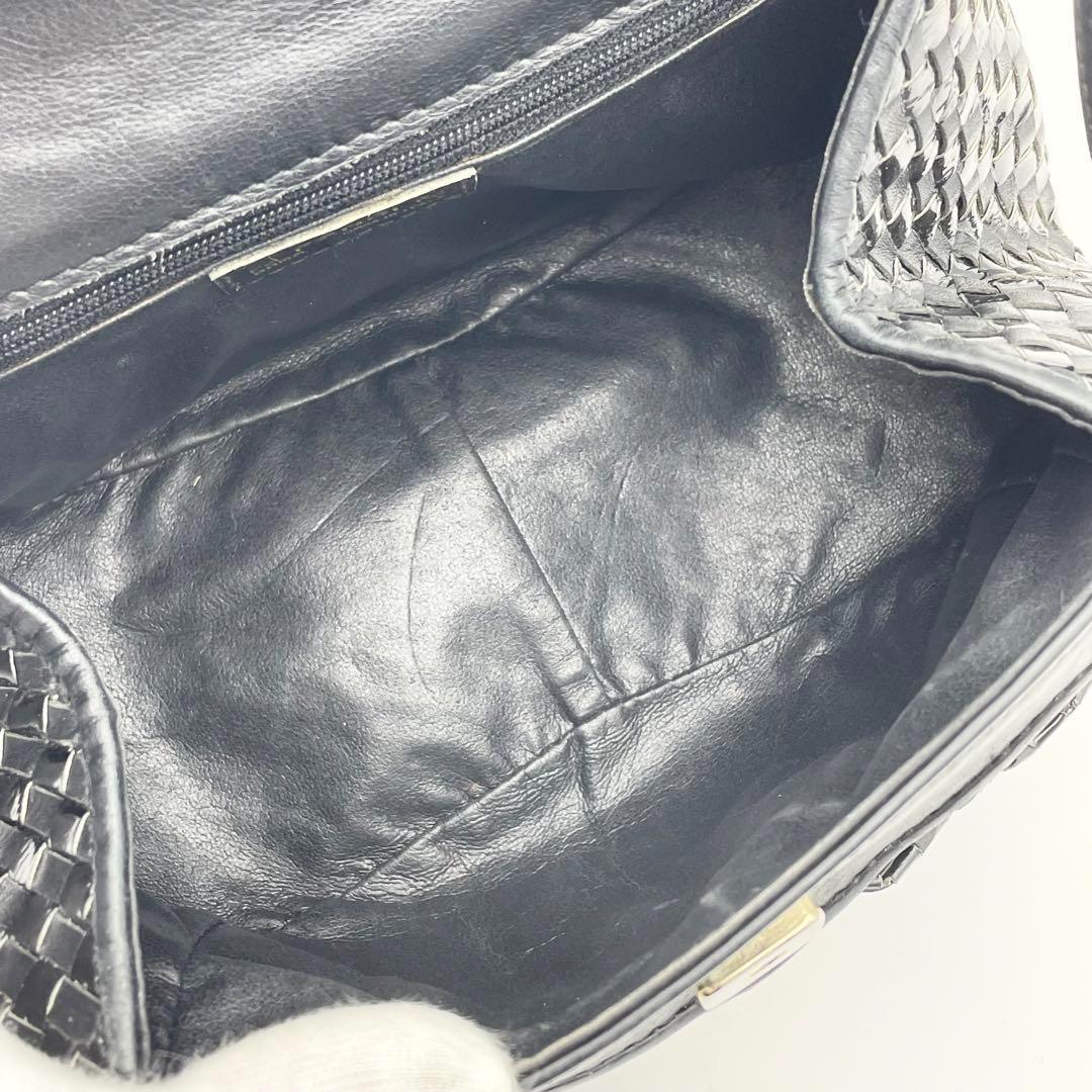 FENDI ヴィンテージ レザー 編み込み ショルダーバッグ 黒 FFロゴ