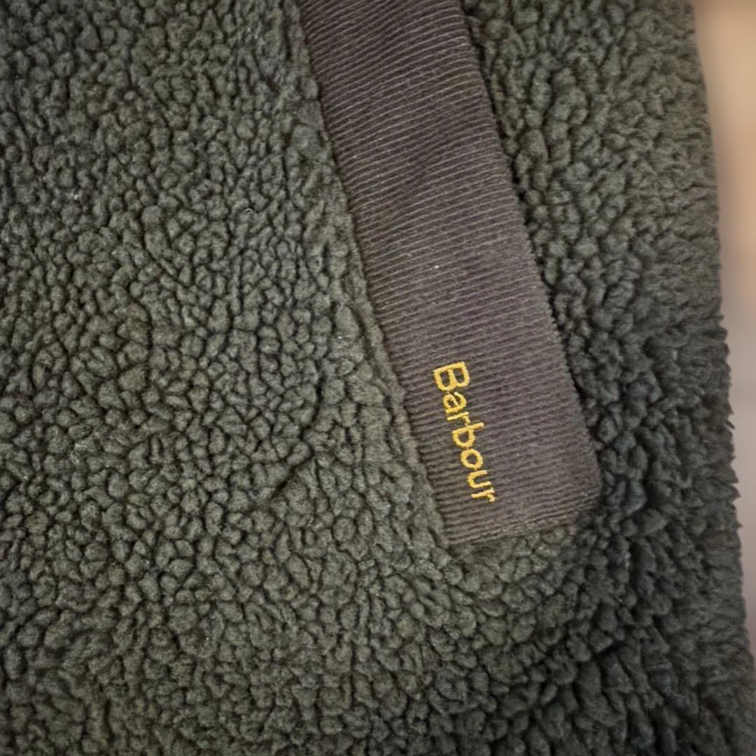 Barbour ボアベスト　カーキ