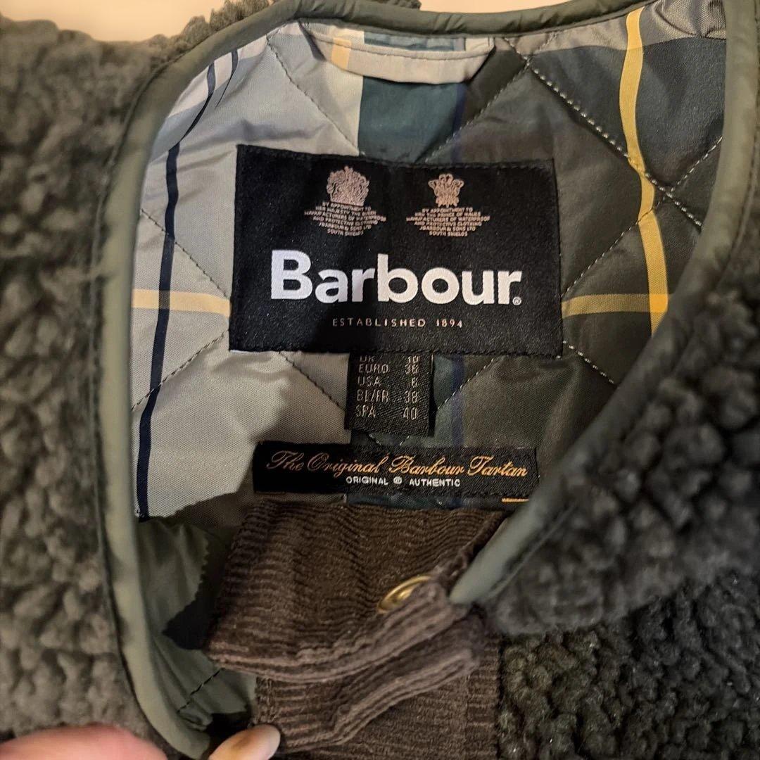 Barbour ボアベスト　カーキ