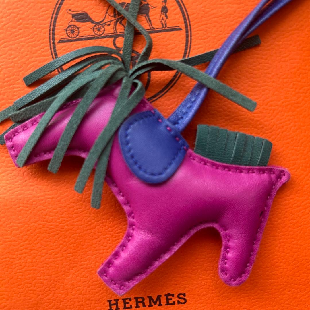 【美品】エルメス ロデオPM ローズパープル バッグチャーム