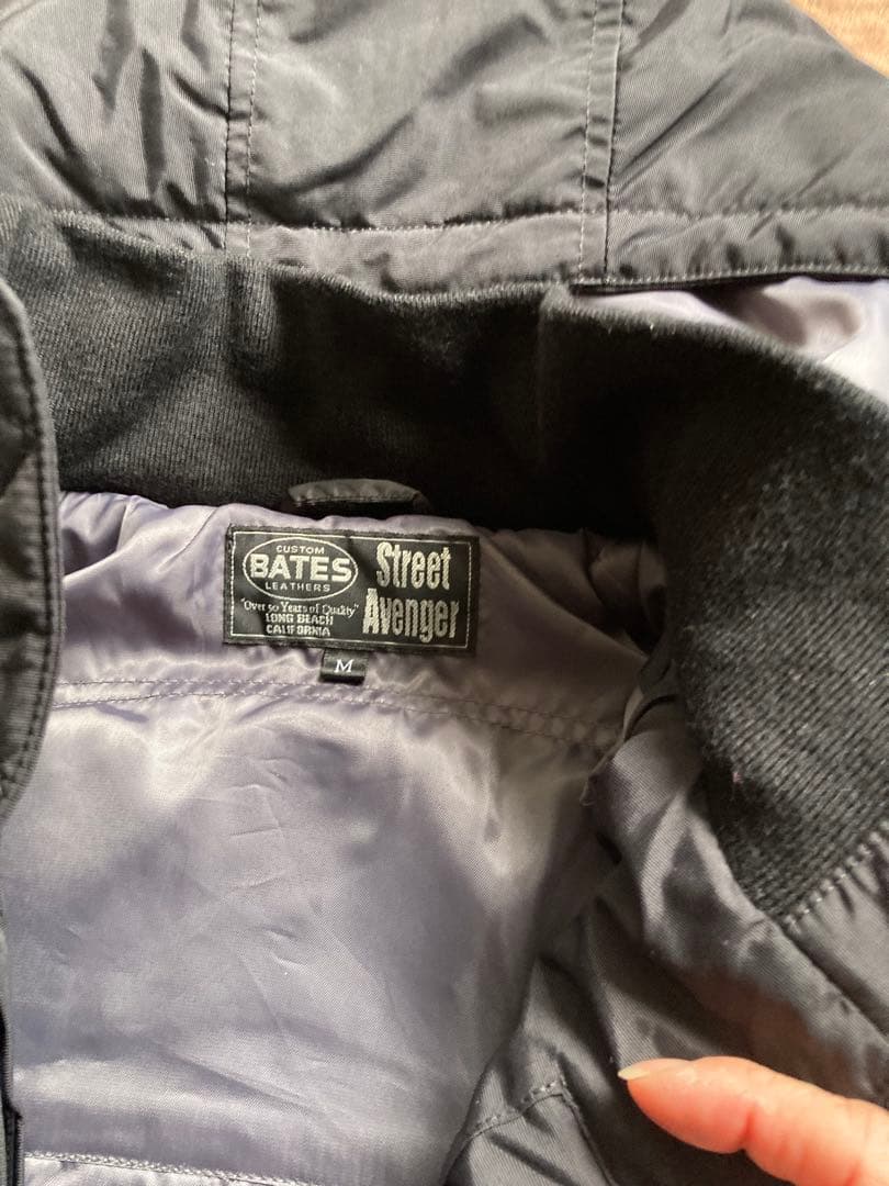 新品タグ付き BATES フード付き黒レディースバイクウエアM可愛い