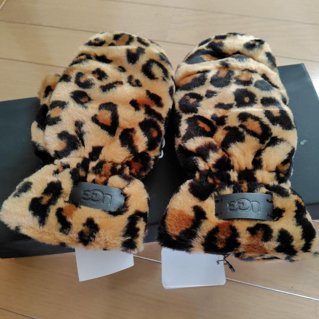k*1様 UGG ヒョウ柄 ミトン 手袋