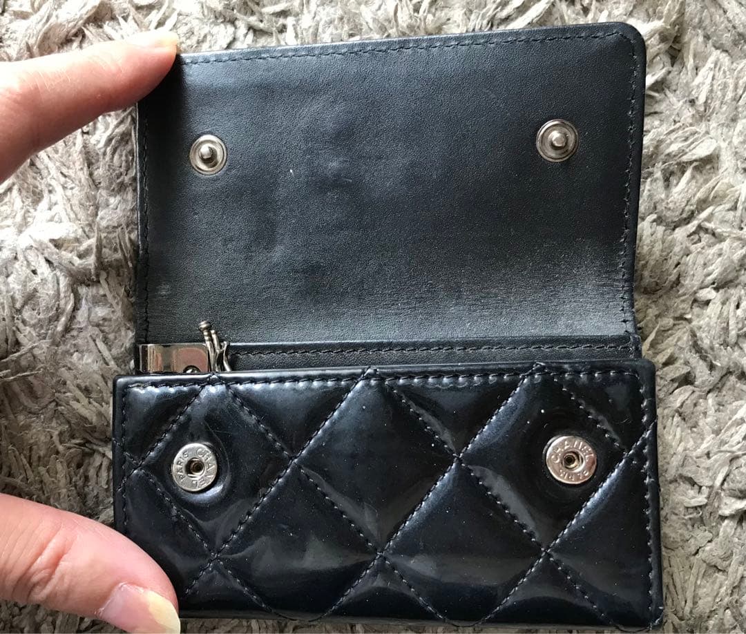 CHANEL キルティング ブラックキーケース